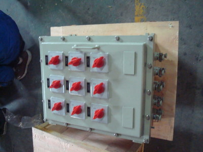 【特價銷售照明配電箱、配電柜、無功補償柜】價格,廠家,圖片,無功補償裝置,瑞安市恒安電氣-